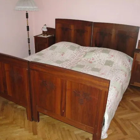 Authentic Traditional Soca Valley Holiday home