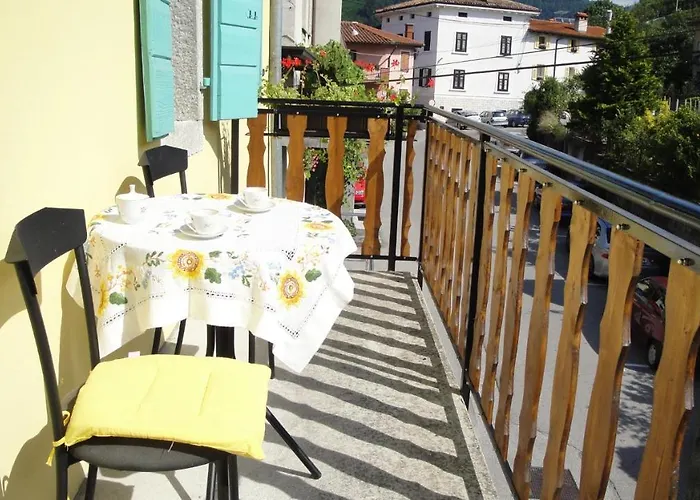 Authentic Traditional Soca Valley * Kanal